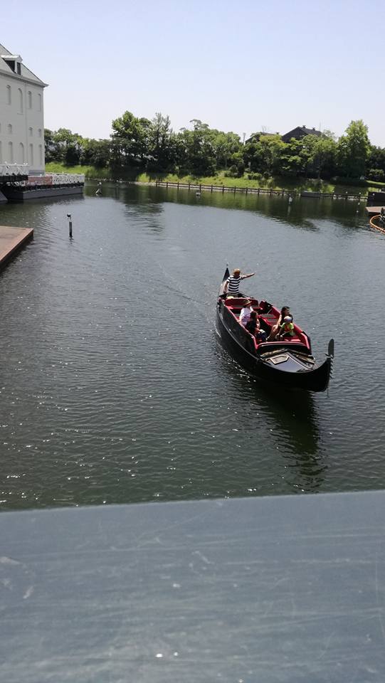 Huis Ten Bosch Boat Activity