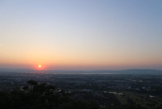 The sunset of Mandalay hill.