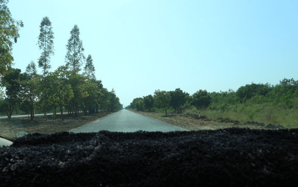 The road going to Mandalay International Airport.