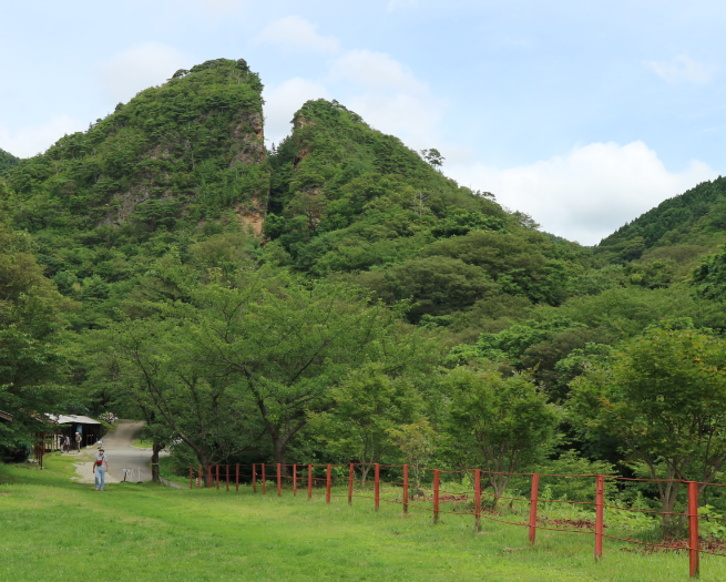 The Dohyu-No-Wareto huge mining pit of the Sado