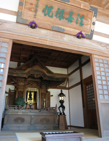 The Buddhist praying room of Eihei-Ji Temple.